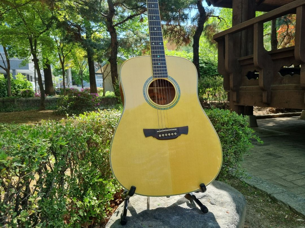 한국산 크래프터 탑솔리드 기타 KD-10 통기타 이미지