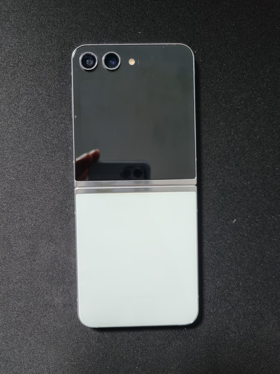 SS급) 갤럭시Z 플립5 512G 이미지