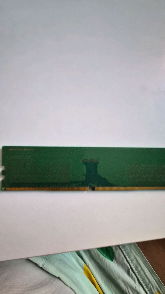 삼성 DDR4 8GB 램 이미지