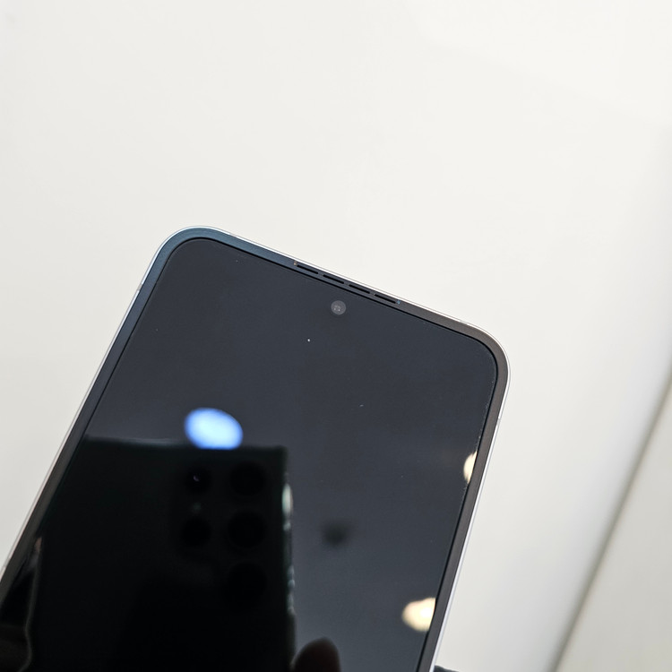 갤럭시Z플립6 256기가 실버 (무잔) / 0420 이미지