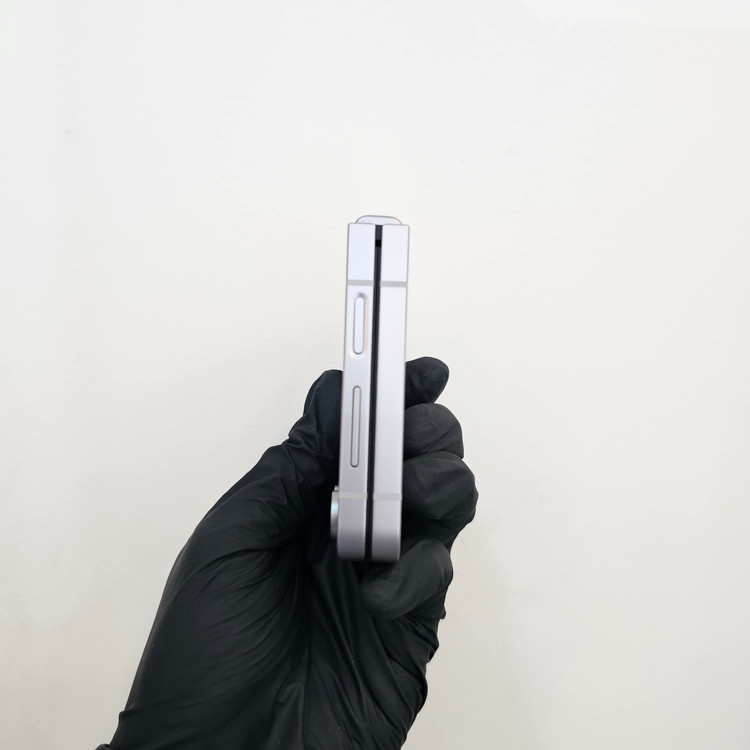 갤럭시Z플립6 256기가 실버 (무잔) / 0420 이미지