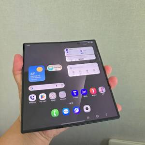 갤럭시 Z폴드7 블랙 512기가 SS급 팔아요~ 이미지