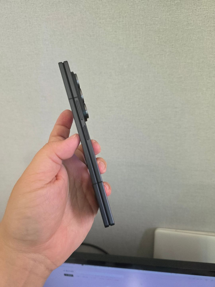 갤럭시 Z폴드7 블랙 512기가 SS급 팔아요~ 이미지