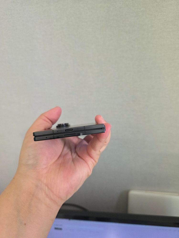 갤럭시 Z폴드7 블랙 512기가 SS급 팔아요~ 이미지