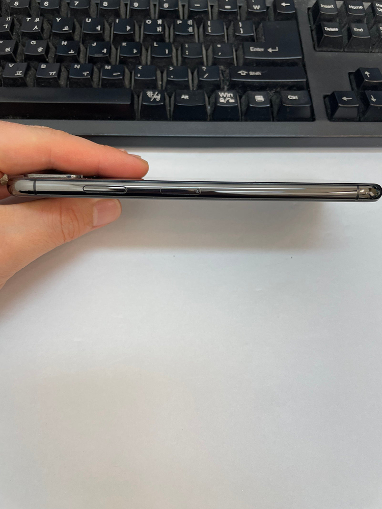 아이폰XS맥스 그레이 64GB 상태좋은 중고27만9천팝니다 이미지