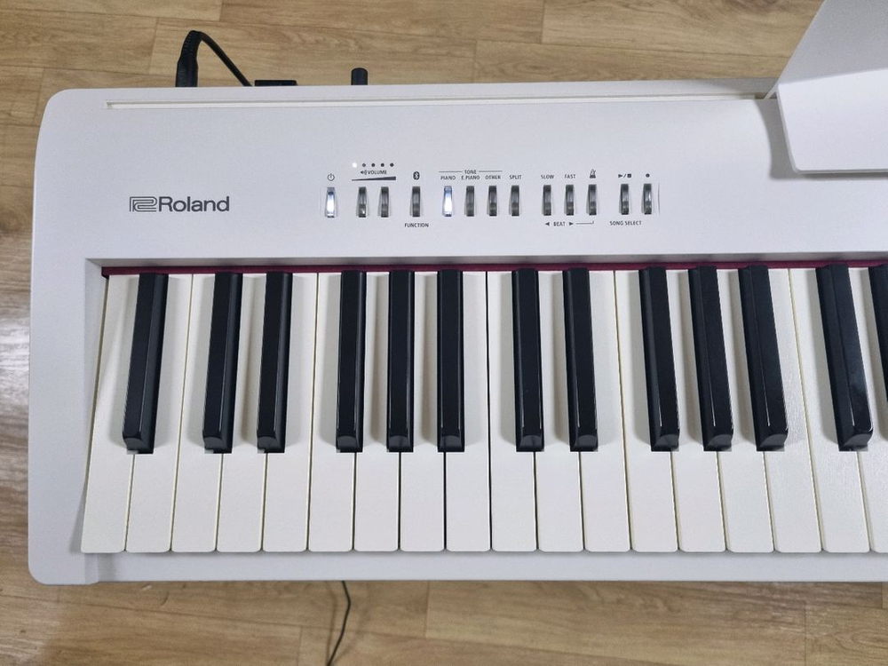 롤랜드 fp30 디지털피아노 이미지