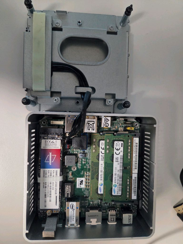 인텔 NUC NUC5i3RYH 미니 PC 8g/256g 이미지