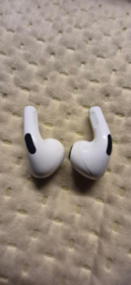 에어팟 프로 2세대 이미지