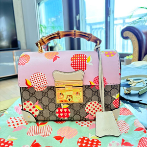 백화점 정품, 새 상품급 구찌 뱀부 스페셜에디션 여자 가방 풀세트 싸게 팝니다. (추가 가격인하) 이미지