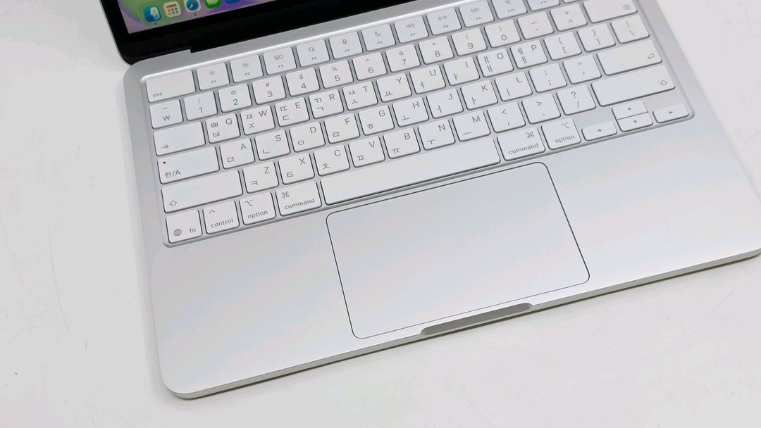 APPLE 맥북 네오 2026 A18 Pro 256GB /실버 새상품급 이미지