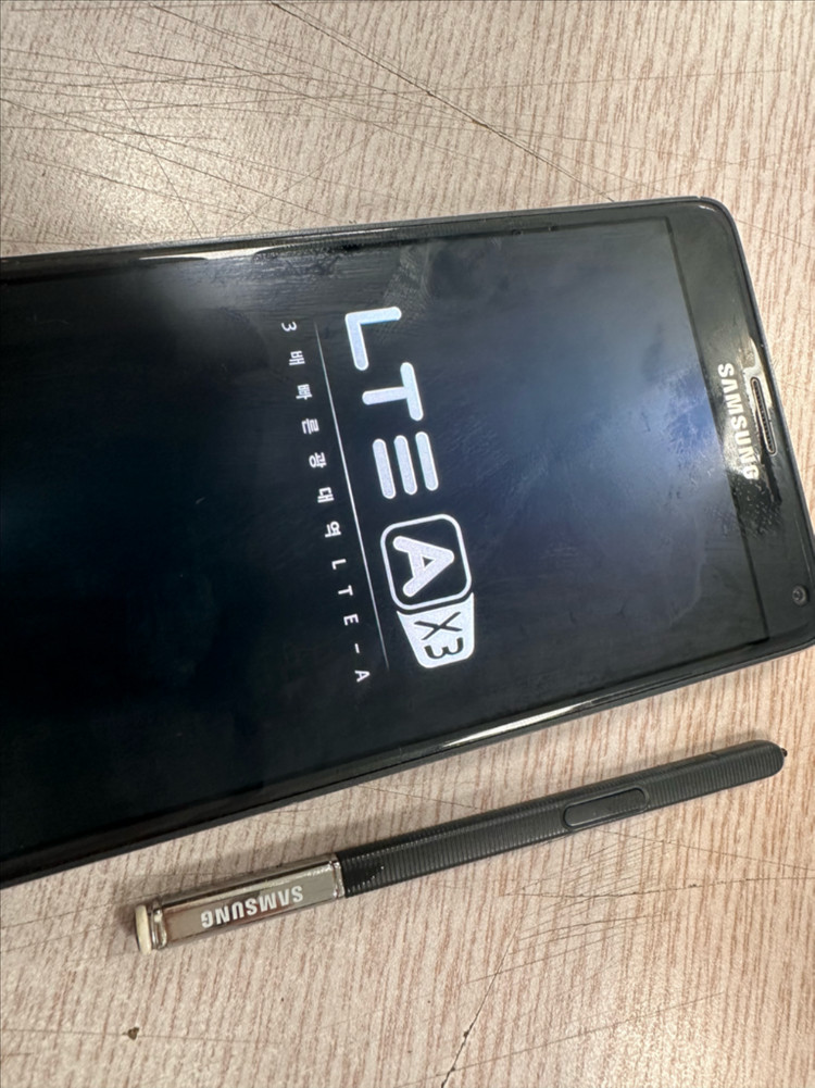 갤럭시 노트4 이미지