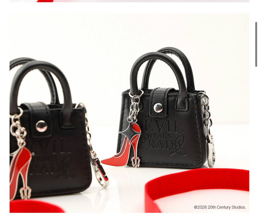 악마는 프라다를 입는다2 키링 미개봉 이미지