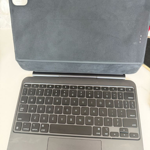 애플 정품 M4(M5) 아이패드 프로 11인치 매직키보드 판매합니다 이미지