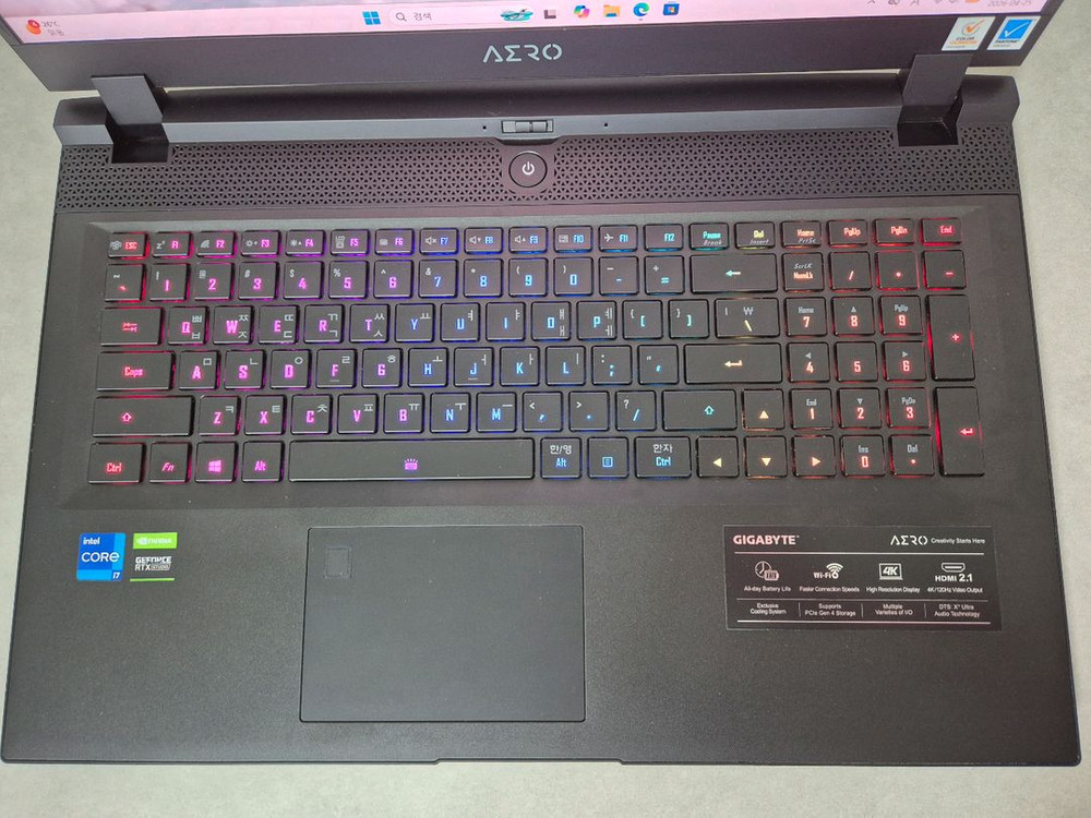 기가바이트 AERO 게이밍 노트북(i7 11800H / RTX 3070) !내용확인! 이미지