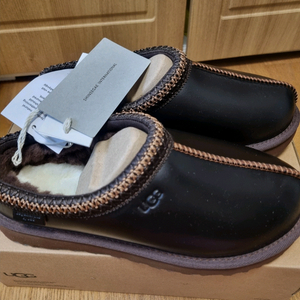 어그 UGG 레더 타스만 슬리퍼 7사이즈 240 이미지