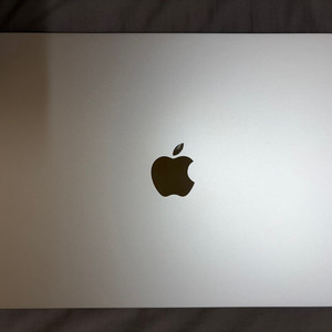 맥북에어 M4 15인치 16GB 512GB 스타라이트 이미지