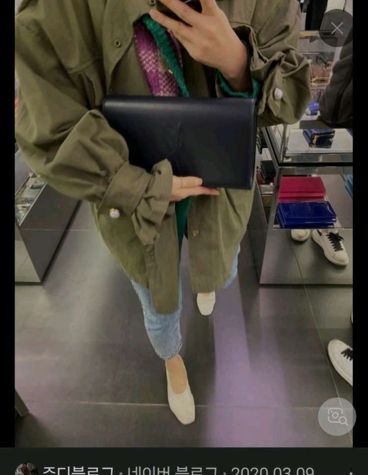 생로랑 벨드쥬르 클러치 파우치크로스백프라다루이비통디올셀린느생로랑샤넬버버리에르메스테수토호보백팩명품가방백팩 이미지