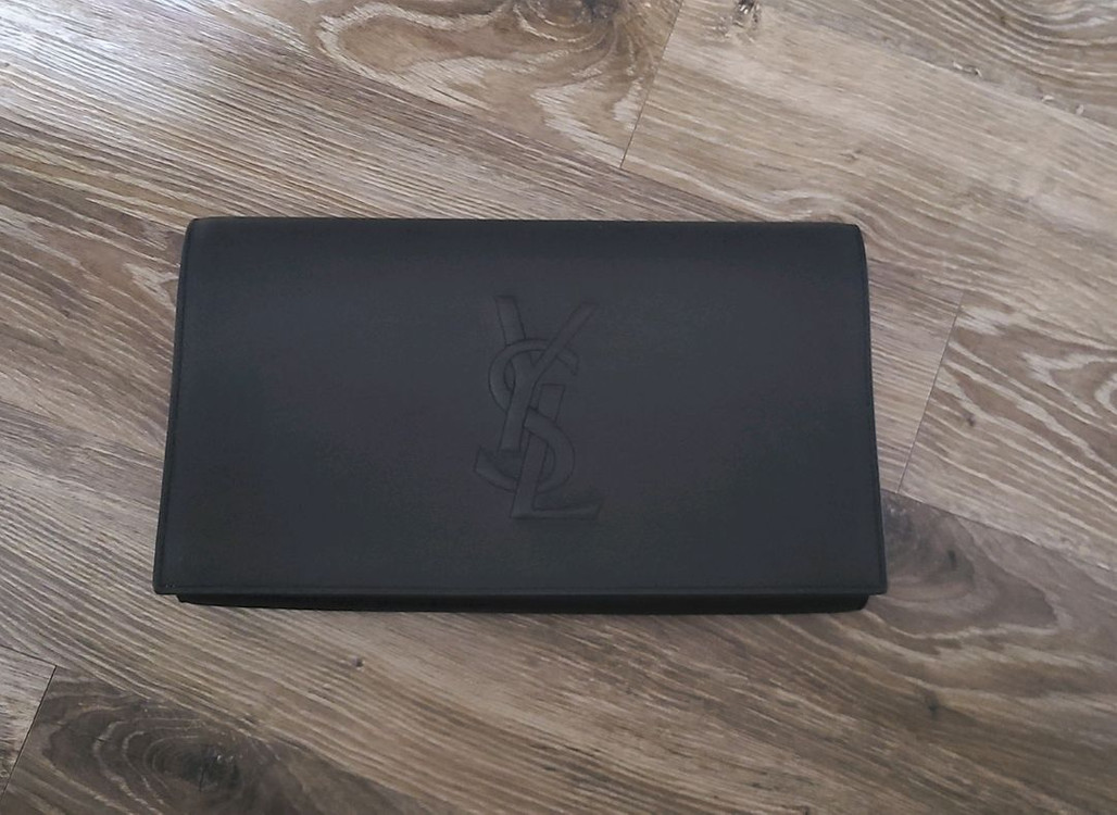 생로랑 벨드쥬르 클러치 파우치크로스백프라다루이비통디올셀린느생로랑샤넬버버리에르메스테수토호보백팩명품가방백팩 이미지