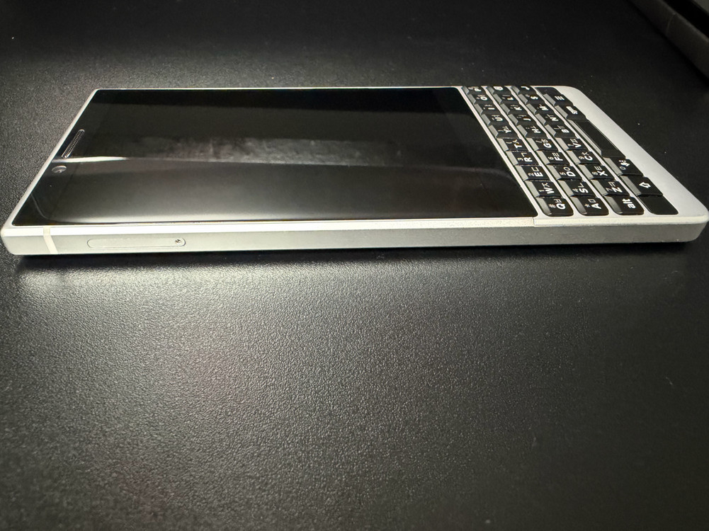 S급 풀박스 블랙베리 키투(실버, 64GB) 이미지