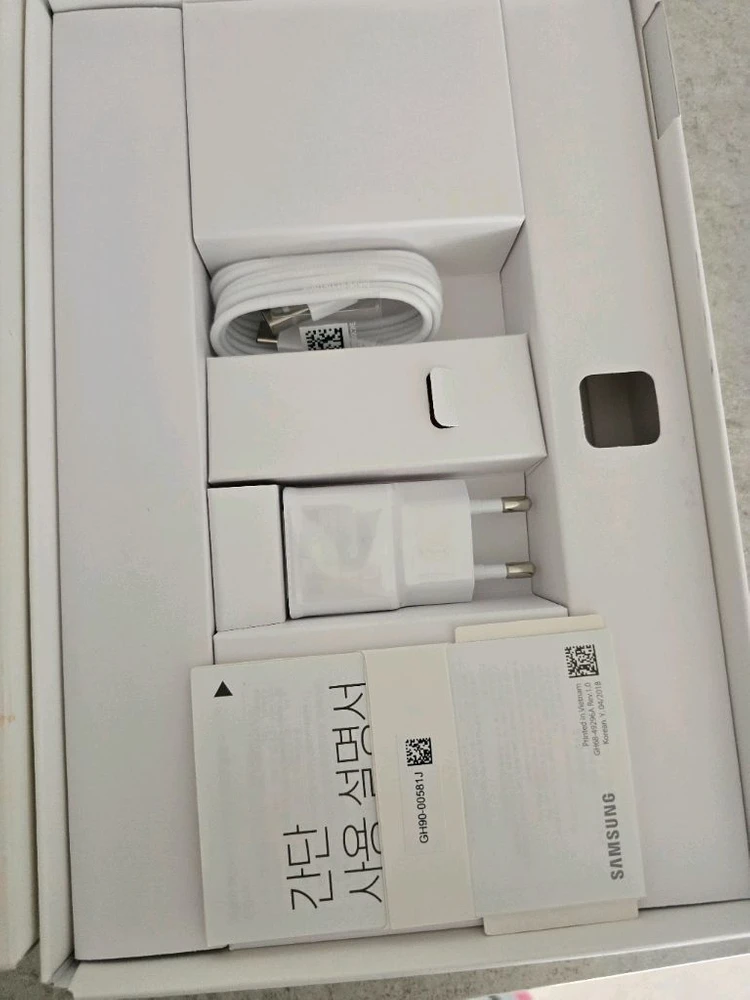 갤럭시 sm-t583 어드밴스2 학습용으로 썼던테블릿 이미지