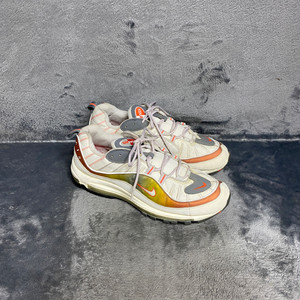 나이키 에어맥스 운동화 300 이미지