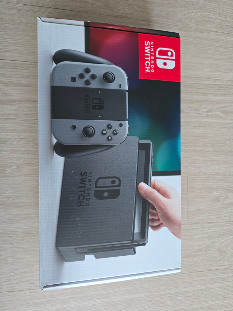 닌텐도 스위치1 본체 + 조이콘 세트, 구성품 풀박, 깨끗해요, 작동 이상 무 이미지