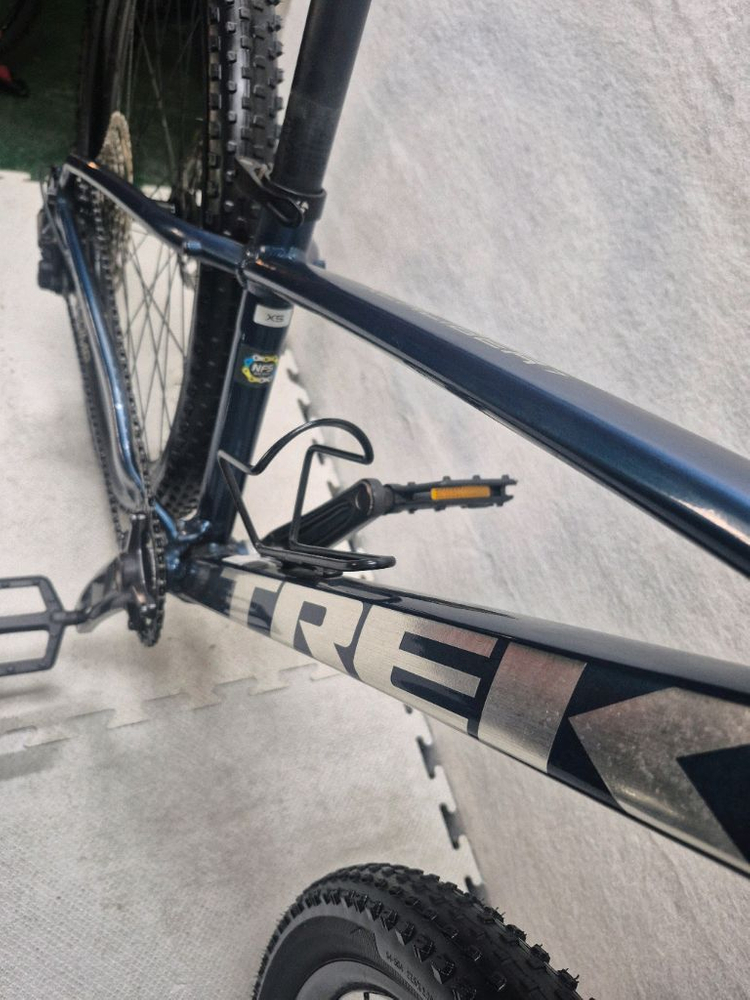 2021년형 트렉 엑스칼리버 7 MTB 자전거 이미지
