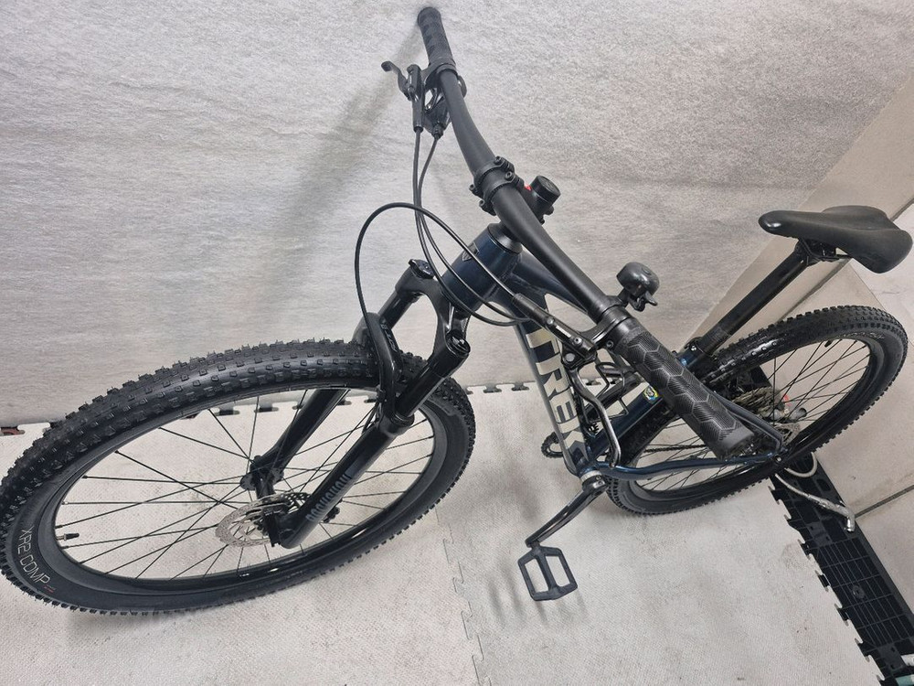 2021년형 트렉 엑스칼리버 7 MTB 자전거 이미지