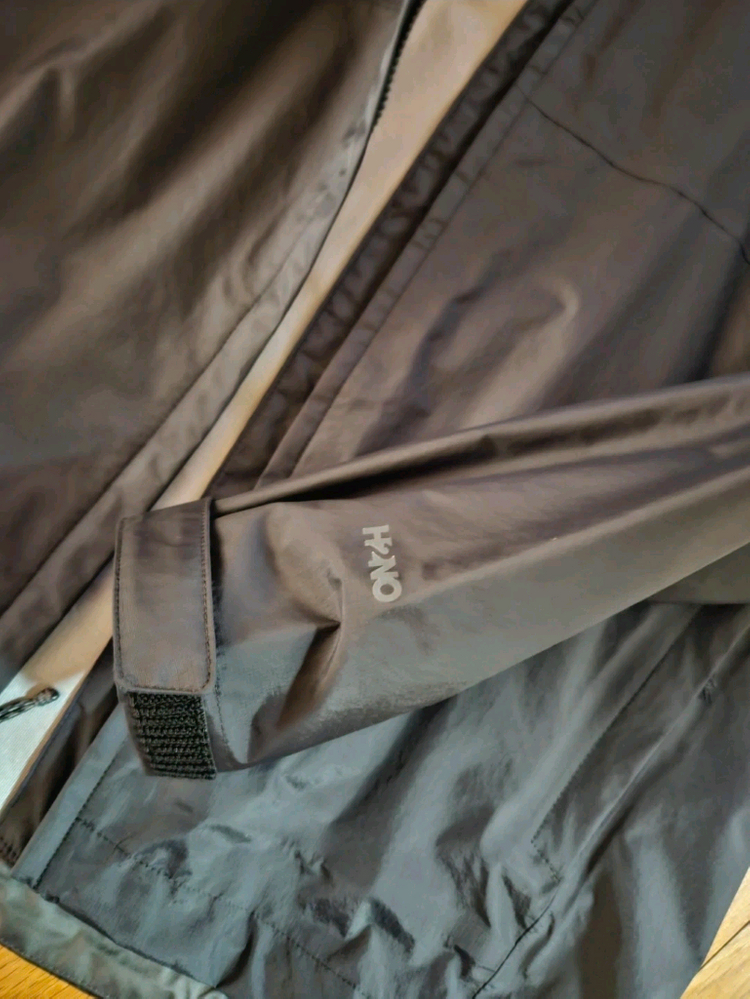 파타고니아 블랙 토렌쉘 m 민트급 컨디션 3l 바람막이 레인자켓 등산 ,고프코어 이미지