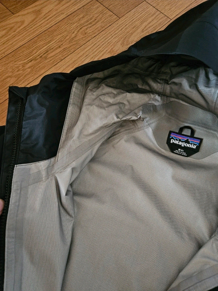 파타고니아 블랙 토렌쉘 m 민트급 컨디션 3l 바람막이 레인자켓 등산 ,고프코어 이미지