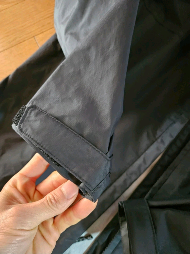 파타고니아 블랙 토렌쉘 m 민트급 컨디션 3l 바람막이 레인자켓 등산 ,고프코어 이미지