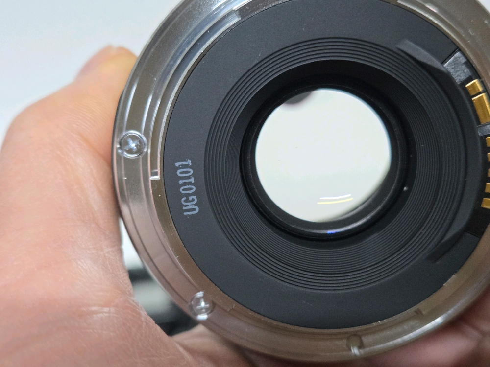 EOS 650 바디와 35mm f2 단렌즈 세트 이미지