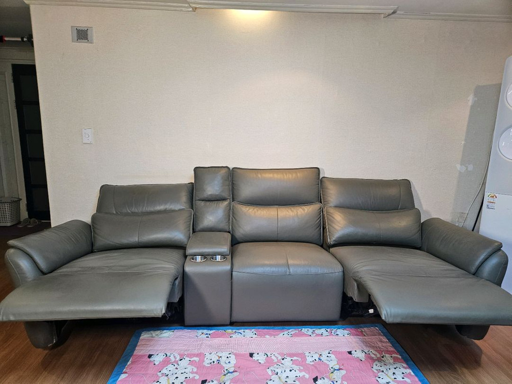 3~4인용 인조가죽 리클라이너 소파 이미지