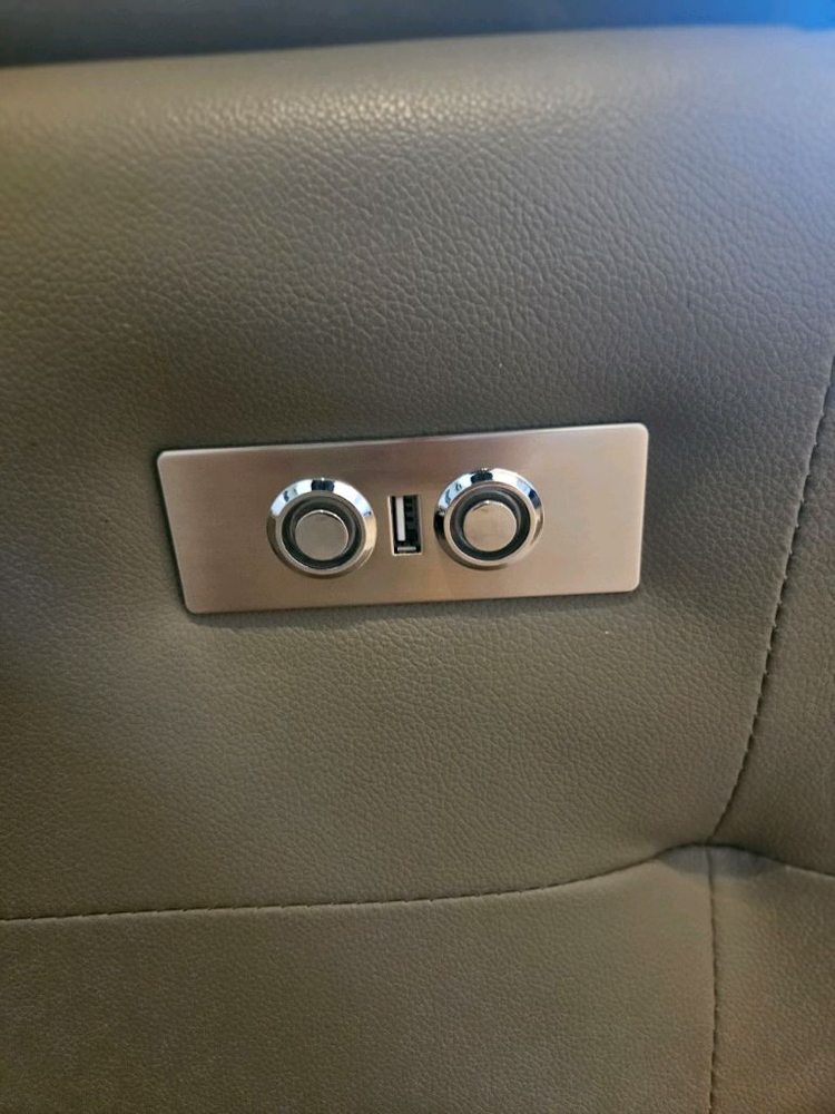 3~4인용 인조가죽 리클라이너 소파 이미지