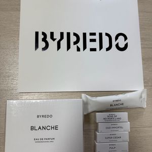 바이레도 블랑쉬 오드퍼퓸 50ml 미개봉 새상품(2미리 외 사진상 전부포함) 이미지