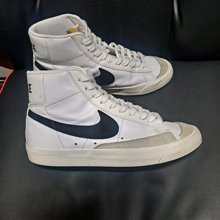 나이키 블레이져 미드 77 이미지