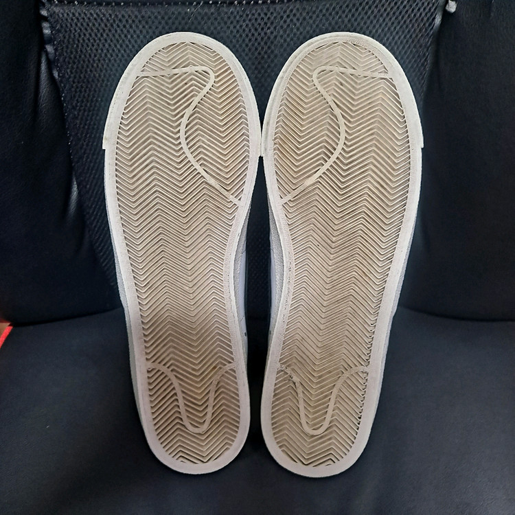 나이키 블레이져 미드 77 이미지