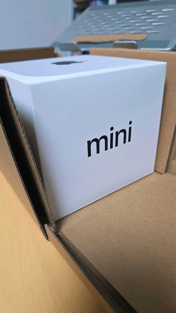 맥미니 m4 기본형 + 2tb 업글 이미지