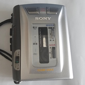 SONY TCS-60 워크맨 작동품 이미지