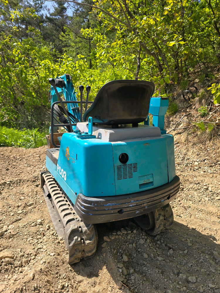 KOMATSU PC03 미니 굴삭기 이미지