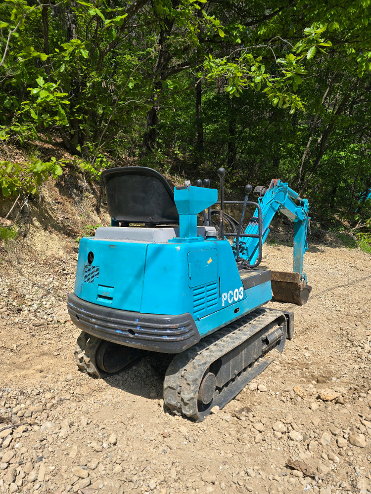 KOMATSU PC03 미니 굴삭기 이미지