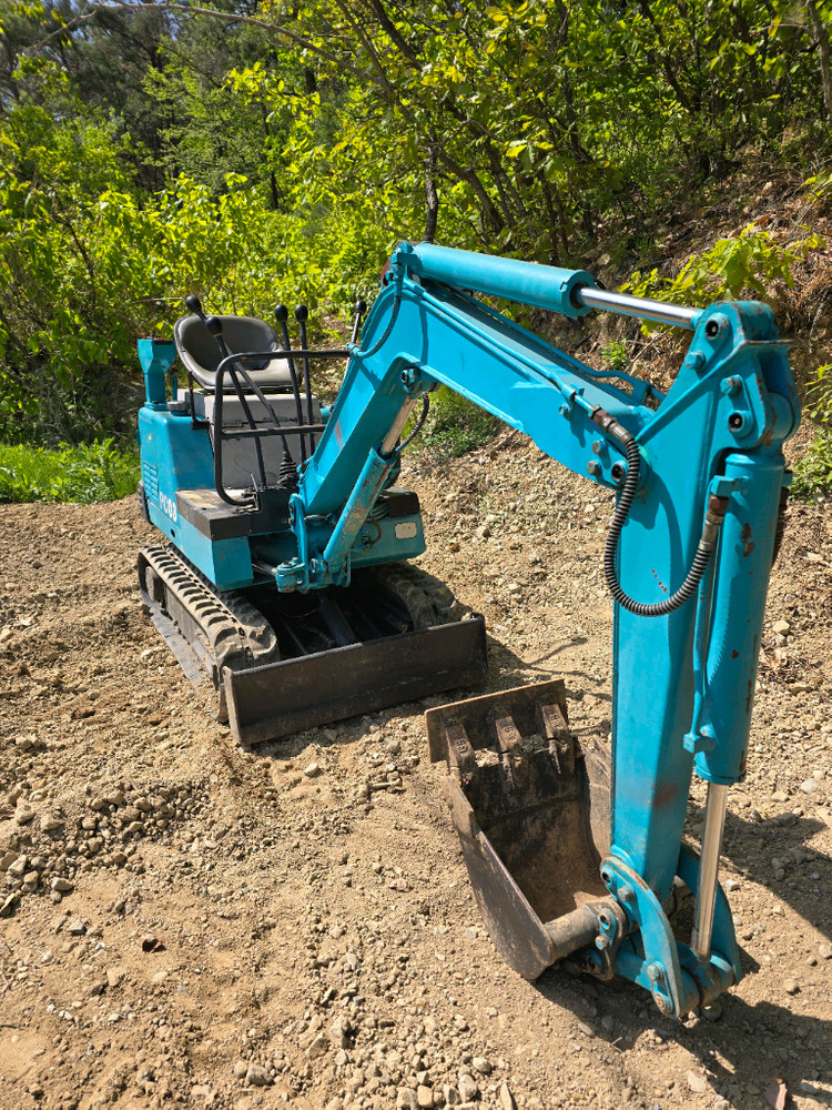 KOMATSU PC03 미니 굴삭기 이미지