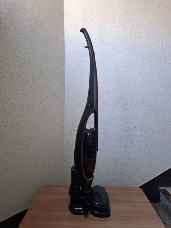 LG 코드제로 핸디,스틱 2in1 무선청소기(레드) 판매합니다~~ 이미지