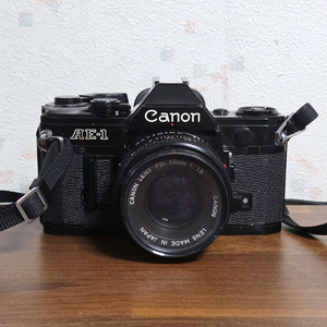 캐논 AE-1 필름 카메라 빈티지 카메라