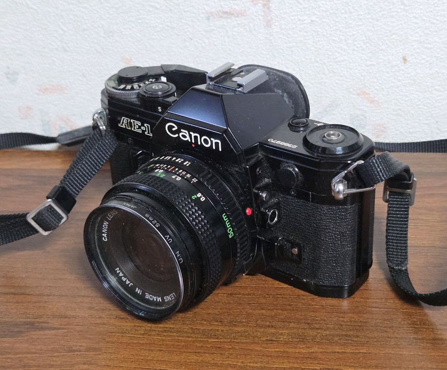 캐논 AE-1 필름 카메라 빈티지 카메라 이미지