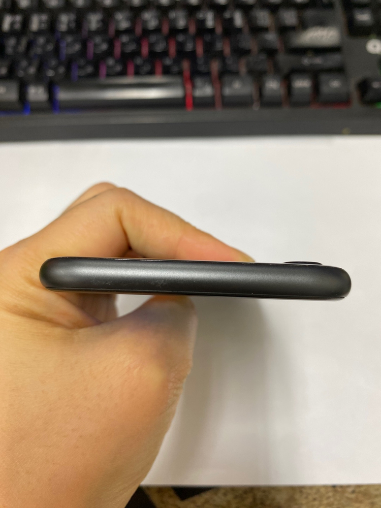 대량) 아이폰8 스그 SS급 128GB 배터리90% (카메라무음) 레트로감성 카메라폰 204091 이미지