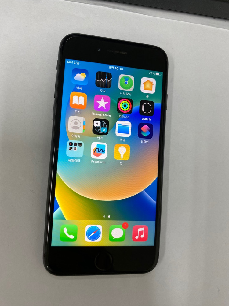 대량) 아이폰8 스그 SS급 128GB 배터리90% (카메라무음) 레트로감성 카메라폰 204091 이미지
