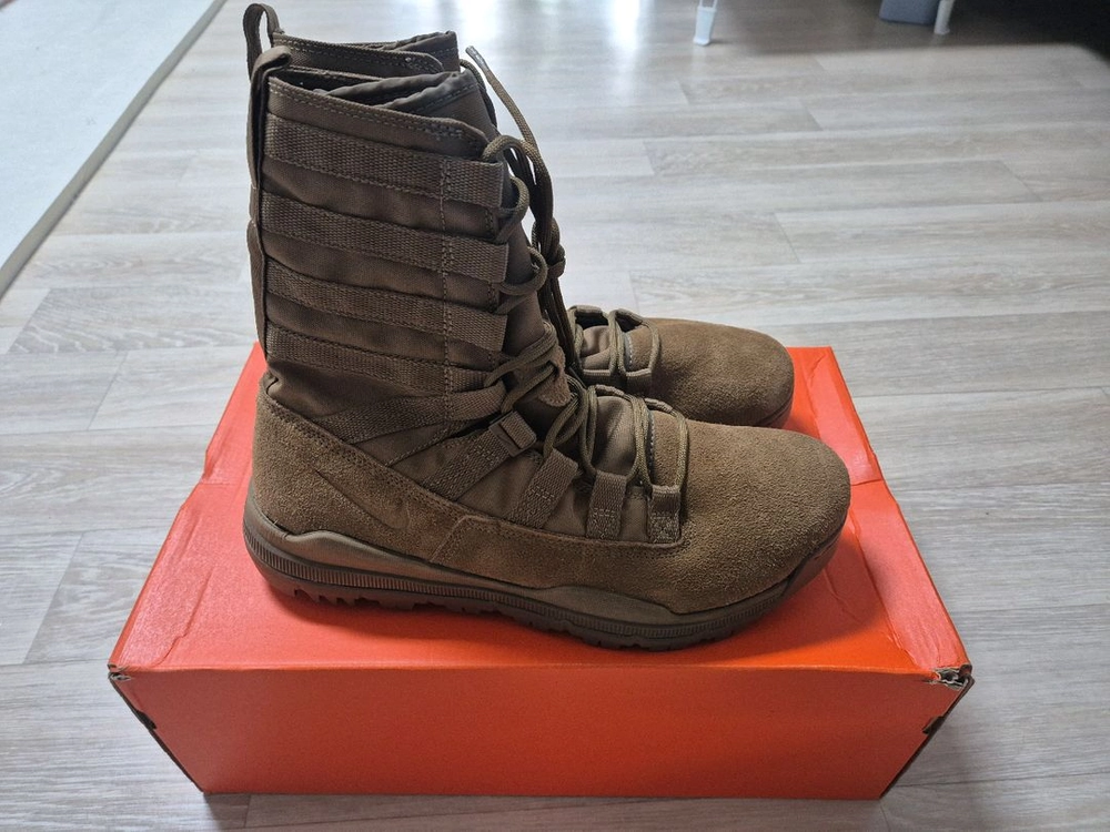 나이키 SFB 사막화 이미지