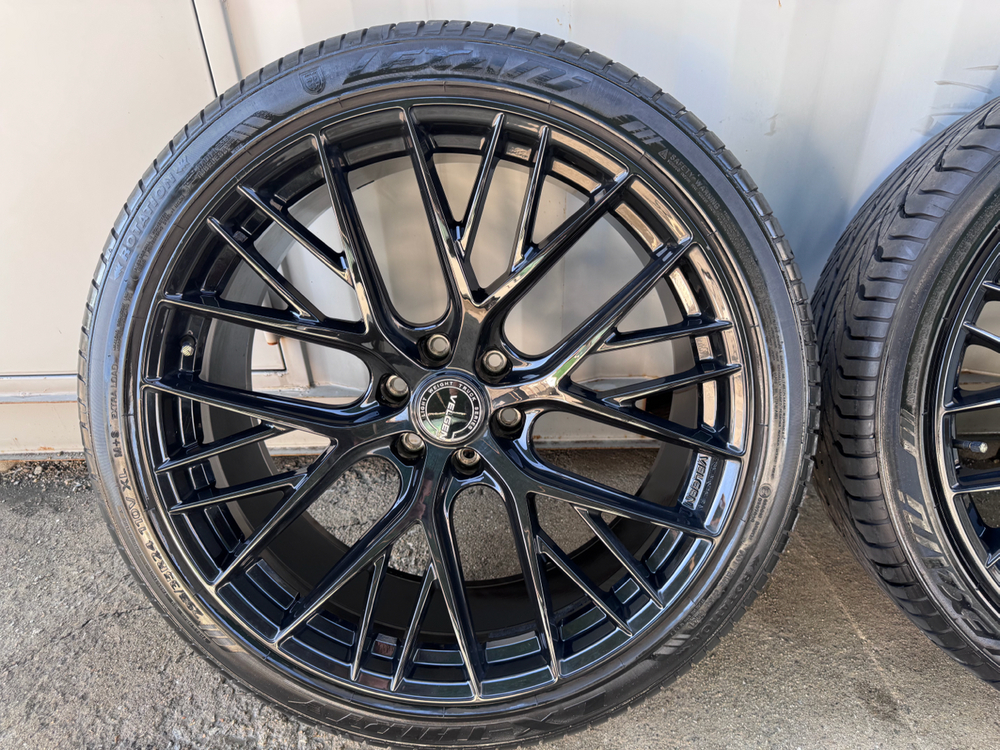 295 / 35 / 24 벨겐 휠 (캐딜락 에스컬레이드 / 쉐보레 타호 호환) 타이어 포함 / 트레드 80% 이미지