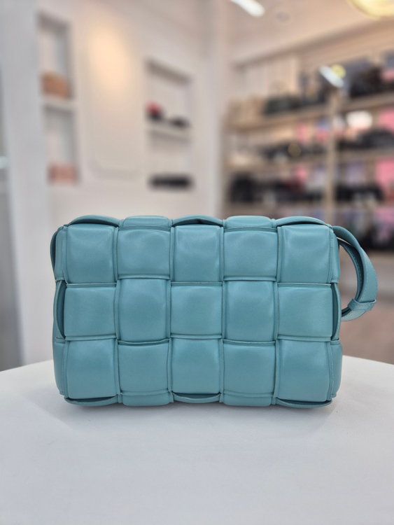 [중고명품 럭스올 울산점] 보테가 베테타 패딩백 591970 이미지